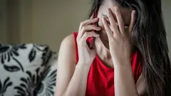 知らない番号から電話がかかってきて、無言……その「手口」と、出るとどうなるのか?